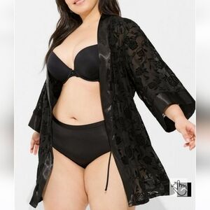 🆕️ BLACK FLOCKED ROSES MESH SHORT ROBE